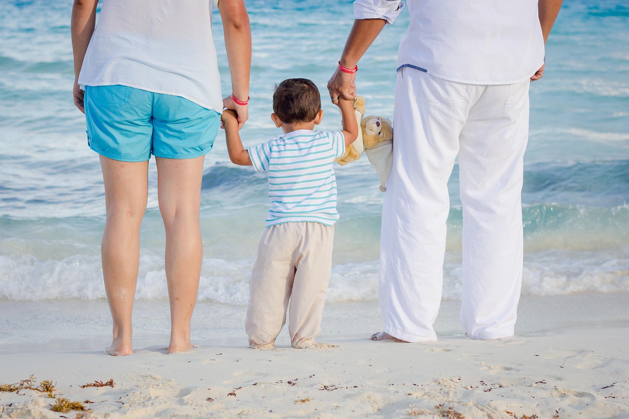 Cambiar de vida, cambiar de isla: cada vez más familias venden su vivienda para empezar de cero en Lanzarote junto a sus hijos